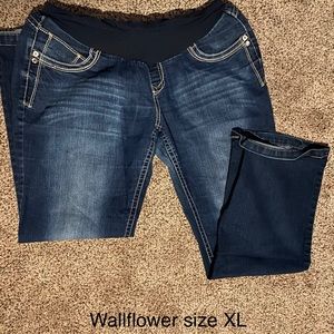 Wallflower maternity jeans
